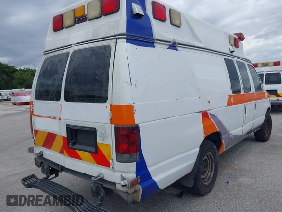 2009 Ford E-Series Commercial с VIN 1FDSS34PX9DA32550, выставлен на аукционе IAAI как лот 41710405 с пробегом 391 668 миль миль и . История ставок и продаж доступна на DreamBid. Изображение 4.