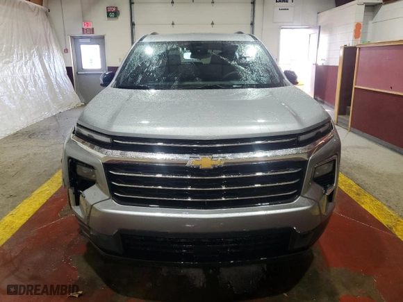 2024 Chevrolet Traverse FWD LT with VIN 1GNERGKS1RJ163385, listed as a Copart auction lot 46069865 with 24,734 mi miles and Clean Title. Bid and sale history available at carsss.com. Image 5.