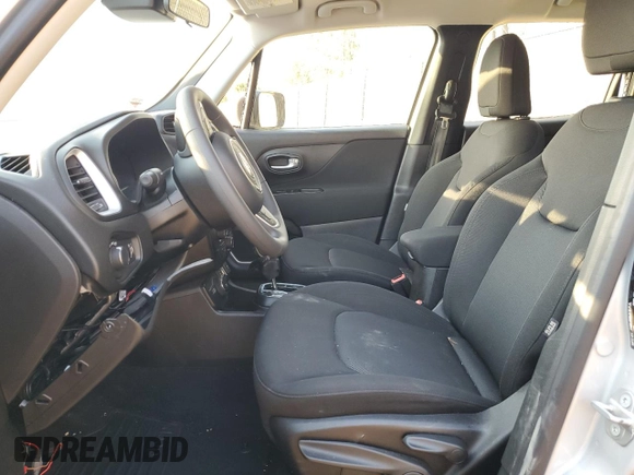 2021 Jeep Renegade Upland z VIN ZACNJDAB1MPN21350, wystawiony jako Copart lot #81056694 z przebiegiem 10 355 mil mil oraz Szkoda całkowita • Salvage title. Historia ofert i sprzedaży dostępna na DreamBid. Obrazek 7.