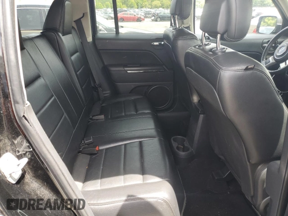 2012 Jeep Patriot Limited z VIN 1C4NJRCB8CD541749, wystawiony jako Copart lot #58732015 z przebiegiem 139 715 mil mil oraz Czysty tytuł • Clean title. Historia ofert i sprzedaży dostępna na DreamBid. Obrazek 11.