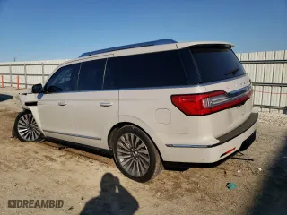 2021 Lincoln Navigator Reserve with VIN 5LMJJ2LT2MEL11448, listed as a Copart auction lot 88820385 with 42,476 mi miles and Salvage Title. Bid and sale history available at carsss.com. Image 2.