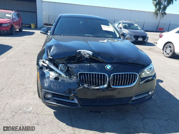 2015 BMW 5 Series 528i with VIN WBA5A5C53FD517315, listed as a IAAI auction lot 41653911 with NaN miles. Bid and sale history available at carsss.com. Image 6.