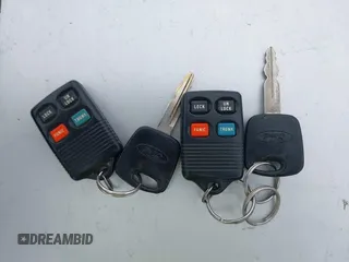 1997 Ford Taurus z VIN 1FALP54N7VA137035, wystawiony jako IAAI lot #41778551 z przebiegiem 137 025 mil mil oraz . Historia ofert i sprzedaży dostępna na DreamBid. Obrazek 11.