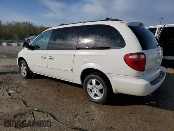 2005 Dodge Caravan SXT with VIN 2D4GP44L85R496834, listed as a Copart auction lot 51938765 with 125,168 mi miles and Non Repairable. Bid and sale history available at carsss.com. Image 2.