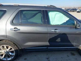 2015 Ford Explorer Limited with VIN 1FM5K7F88FGC23923, listed as a IAAI auction lot 41621051 with 129,476 mi miles and . Bid and sale history available at carsss.com. Image 13.