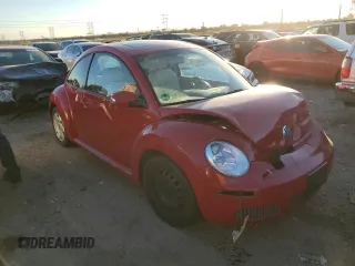 2010 Volkswagen New Beetle Coupe with VIN 3VWRW3AGXAM026393, listed as a Copart auction lot 80886254 with 0 mi miles and Salvage Title. Bid and sale history available at carsss.com. Image 4.