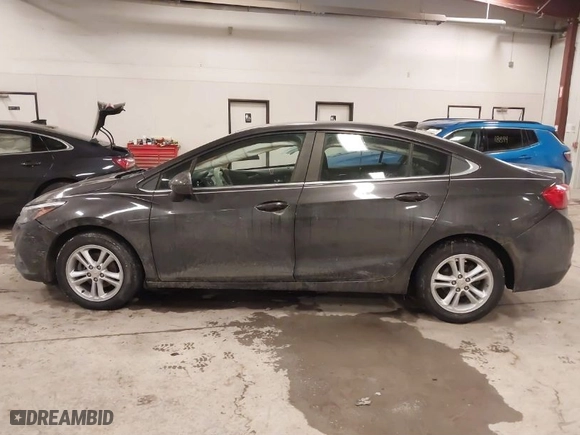 2017 Chevrolet Cruze LT with VIN 1G1BE5SMXH7105938, listed as a IAAI auction lot 41620011 with NaN miles. Bid and sale history available at carsss.com. Image 14.