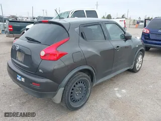 2011 Nissan Juke SV with VIN JN8AF5MR2BT008003, listed as a IAAI auction lot 42065939 with 190,984 mi miles. Bid and sale history available at carsss.com. Image 4.