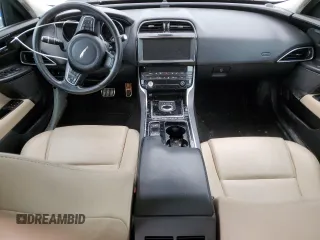 2019 Jaguar XE 25t Premium with VIN SAJAJ4FX0KCP50143, listed as a Copart auction lot 46303155 with 111,621 mi miles and Salvage Title. Bid and sale history available at DreamBid. Image 8.