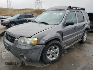 2007 Ford Escape XLT with VIN 1FMCU93167KA93496, listed as a Copart auction lot 48530895 with 170,908 mi miles and Salvage Title. Bid and sale history available at carsss.com. Image 1.