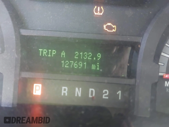 2014 Ford Econoline Passenger XL with VIN 1FBNE3BL2EDA77876, listed as a IAAI auction lot 41814216 with 127,691 mi miles. Bid and sale history available at carsss.com. Image 15.