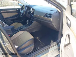 2019 Volkswagen Jetta SEL Premium with VIN 3VWG57BU4KM102200, listed as a IAAI auction lot 41356445 with 85,525 mi miles. Bid and sale history available at carsss.com. Image 5.