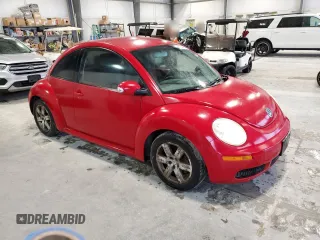 2006 Volkswagen New Beetle Coupe with VIN 3VWPW31C46M418152, listed as a Copart auction lot 81284064 with 151,246 mi miles and Clean Title. Bid and sale history available at carsss.com. Image 4.