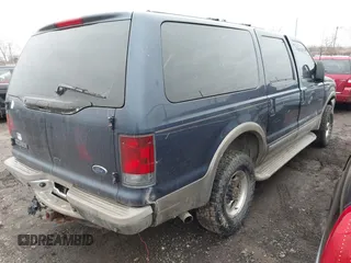 2002 Ford Excursion Limited с VIN 1FMNU43SX2EA77555, выставлен на аукционе IAAI как лот 41526308 с пробегом 274 040 миль миль и . История ставок и продаж доступна на DreamBid. Изображение 4.