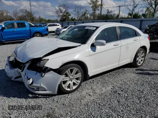 2011 Chrysler 200 Touring with VIN 1C3BC1FB1BN614399, listed as a Copart auction lot 44334155 with 170,372 mi miles and Salvage Title. Bid and sale history available at carsss.com. Image 1.