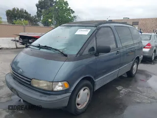 1991 Toyota Previa LE z VIN JT3AC12RXM1003215, wystawiony jako IAAI lot #42068000 z przebiegiem 127 150 mil mil oraz . Historia ofert i sprzedaży dostępna na DreamBid. Obrazek 6.