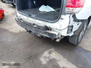 2013 Nissan Pathfinder SL with VIN 5N1AR2MM4DC641302, listed as a IAAI auction lot 41877111 with 135,403 mi miles. Bid and sale history available at carsss.com. Image 6.