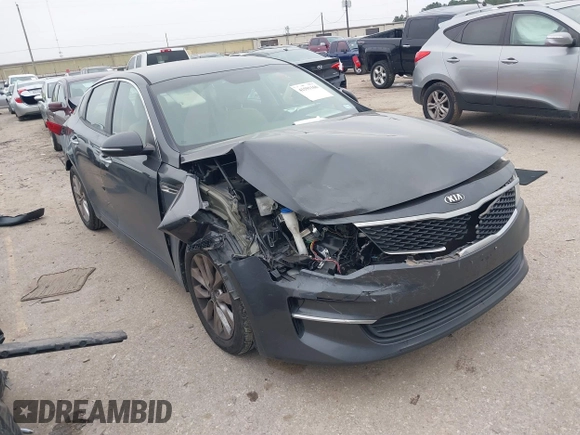 2017 Kia Optima LX z VIN 5XXGT4L33HG131596, wystawiony jako IAAI lot #41591166 z przebiegiem 105 084 mil mil oraz . Historia ofert i sprzedaży dostępna na DreamBid. Obrazek 1.