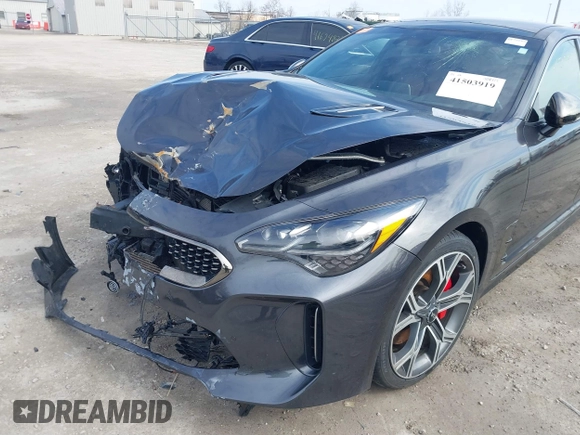 2021 Kia Stinger GT2 with VIN KNAE55LC0M6088347, listed as a IAAI auction lot 41503919 with 113,823 mi miles. Bid and sale history available at carsss.com. Image 19.