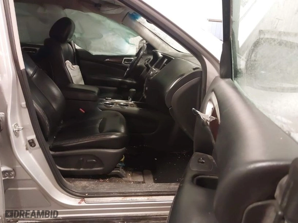 2013 Nissan Pathfinder SL with VIN 5N1AR2MM8DC663920, listed as a IAAI auction lot 41586209 with 210,000 mi miles. Bid and sale history available at carsss.com. Image 5.