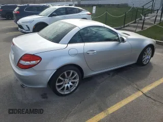 2005 Mercedes-Benz SLK 230/320 z VIN WDBWK56F35F040539, wystawiony jako Copart lot #52691635 z przebiegiem 72 074 mil mil oraz Czysty tytuł • Clean title. Historia ofert i sprzedaży dostępna na DreamBid. Obrazek 3.