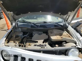 2013 Jeep Patriot Latitude z VIN 1C4NJRFB6DD192250, wystawiony jako Copart lot #54366235 z przebiegiem 111 817 mil mil oraz Szkoda całkowita • Salvage title. Historia ofert i sprzedaży dostępna na DreamBid. Obrazek 12.