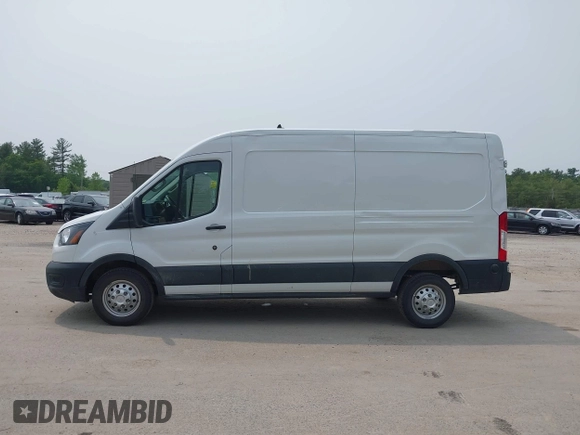 2024 Ford Transit Cargo with VIN 1FTBR2C82RKA72122, listed as a IAAI auction lot 42432209 with 26,806 mi miles and . Bid and sale history available at DreamBid. Image 14.