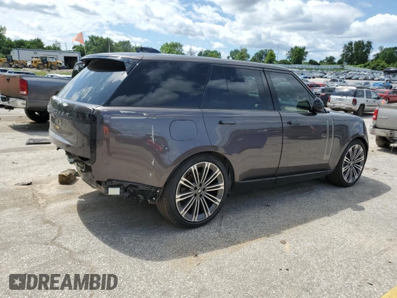 2024 Land Rover Range Rover SE with VIN SALKP9FUXRA203643, listed as a Copart auction lot 59896815 with 39,806 mi miles and Salvage title. Bid and sale history available at DreamBid. Image 3.