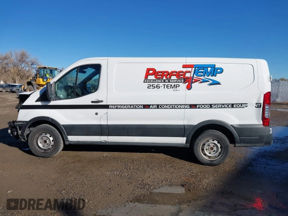 2019 Ford Transit with VIN 1FTYE1YM9KKB70785, listed as a IAAI auction lot 40818143 with 96,199 mi miles. Bid and sale history available at carsss.com. Image 15.