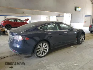2014 Tesla Model S 60 with VIN 5YJSA1H10EFP52850, listed as a Copart auction lot 54321805 with 58,031 mi miles and Salvage Title. Bid and sale history available at DreamBid. Image 3.