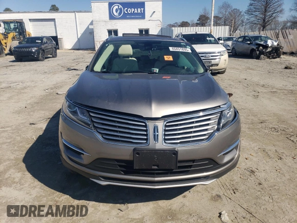 2016 Lincoln MKC Reserve with VIN 5LMCJ3D98GUJ21407, listed as a Copart auction lot 46851895 with 51,133 mi miles and Salvage title. Bid and sale history available at DreamBid. Image 5.