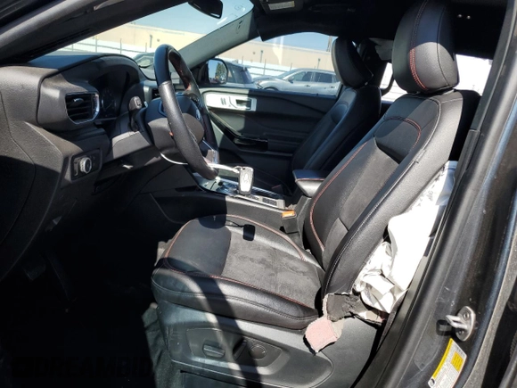 2023 Ford Explorer ST-Line z VIN 1FMSK7KH5PGB53341, wystawiony jako Copart lot #56316855 z przebiegiem 23 657 mil mil oraz Szkoda całkowita • Salvage title. Historia ofert i sprzedaży dostępna na DreamBid. Obrazek 7.