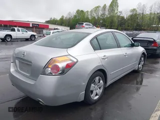 2008 Nissan Altima 2.5 S with VIN 1N4AL21EX8C285128, listed as a IAAI auction lot 41979247 with 168,818 mi miles. Bid and sale history available at carsss.com. Image 4.