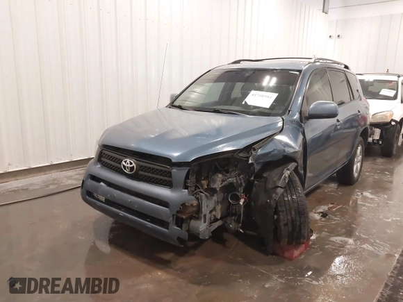2008 Toyota RAV4 Ltd with VIN JTMZK31V886015609, listed as a IAAI auction lot 41758981 with 130,204 mi miles. Bid and sale history available at carsss.com. Image 6.