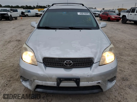 2006 Toyota Matrix STD with VIN 2T1KR32E96C614648, listed as a Copart auction lot 45016095 with 196,432 mi miles and Salvage title. Bid and sale history available at DreamBid. Image 5.