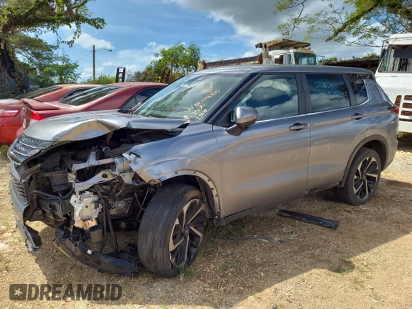 2022 Mitsubishi Outlander SE z VIN JA4J3UA84NZ085087, wystawiony jako Copart lot #88528845 z przebiegiem Nie podano mil oraz Nie do naprawy • Non repairable. Historia ofert i sprzedaży dostępna na DreamBid. Obrazek 1.