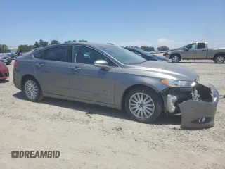 2013 Ford Fusion Titanium with VIN 3FA6P0SU2DR351610, listed as a Copart auction lot 63422525 with 198,741 mi miles and Salvage title. Bid and sale history available at DreamBid. Image 4.