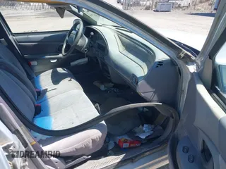1994 Ford Taurus GL z VIN 1FALP52U2RG186625, wystawiony jako IAAI lot #42381964 z przebiegiem 54 020 mil mil oraz . Historia ofert i sprzedaży dostępna na DreamBid. Obrazek 5.