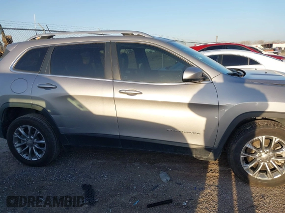 2019 Jeep Cherokee Latitude Plus with VIN 1C4PJLLB7KD128600, listed as a IAAI auction lot 41762380 with 44,740 mi miles. Bid and sale history available at carsss.com. Image 13.
