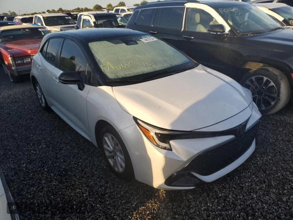2023 Toyota Corolla Hatchback SE with VIN JTND4MBE2P3195304, listed as a Copart auction lot 74816734 with 0 mi miles and Non Repairable. Bid and sale history available at carsss.com. Image 4.