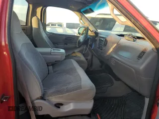 2000 Ford F-150 XL z VIN 1FTPF17L6YNA37670, wystawiony jako Copart lot #83479314 z przebiegiem 205 364 mil mil oraz Szkoda całkowita • Salvage title. Historia ofert i sprzedaży dostępna na DreamBid. Obrazek 10.