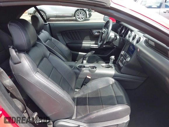 2022 Ford Mustang EcoBoost z VIN 1FATP8UH2N5124679, wystawiony jako IAAI lot #42271957 z przebiegiem 44 470 mil mil oraz . Historia ofert i sprzedaży dostępna na DreamBid. Obrazek 5.