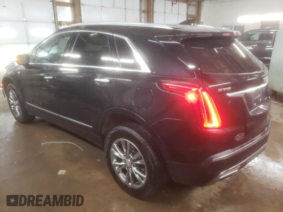 2021 Cadillac XT5 FWD Premium Luxury z VIN 1GYKNCR4XMZ226527, wystawiony jako Copart lot #83453724 z przebiegiem 45 807 mil mil oraz Szkoda całkowita • Salvage title. Historia ofert i sprzedaży dostępna na DreamBid. Obrazek 2.