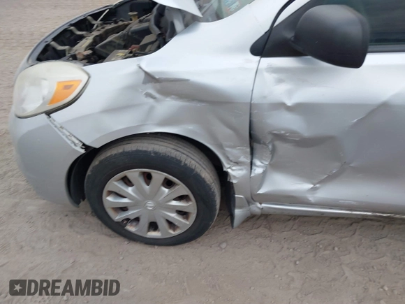 2012 Nissan Versa SV with VIN 3N1CN7AP3CL861475, listed as a IAAI auction lot 41837492 with 220,970 mi miles. Bid and sale history available at carsss.com. Image 6.