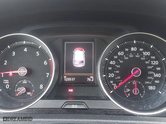 2015 Volkswagen Golf GTI Autobahn with VIN 3VW5T7AU7FM016917, listed as a IAAI auction lot 41566397 with 123,517 mi miles. Bid and sale history available at carsss.com. Image 15.