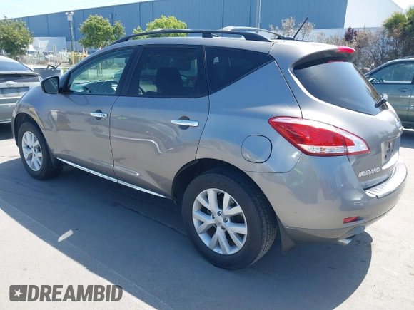 2011 Nissan Murano SL z VIN JN8AZ1MW3BW178147, wystawiony jako IAAI lot #42301379 z przebiegiem 110 688 mil mil oraz . Historia ofert i sprzedaży dostępna na DreamBid. Obrazek 3.