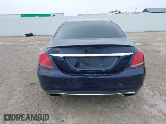 2019 Mercedes-Benz C 300 z VIN 55SWF8DB3KU296007, wystawiony jako IAAI lot #41563261 z przebiegiem 155 185 mil mil oraz . Historia ofert i sprzedaży dostępna na DreamBid. Obrazek 16.