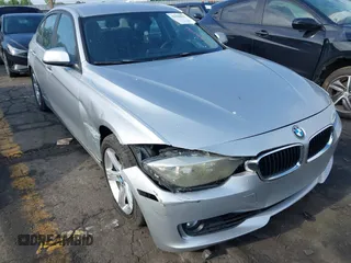 2013 BMW 3 Series 328i z VIN WBA3C1G57DNR48431, wystawiony jako IAAI lot #42156021 z przebiegiem 81 734 mil mil oraz . Historia ofert i sprzedaży dostępna na DreamBid. Obrazek 6.