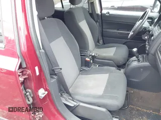 2014 Jeep Patriot Latitude with VIN 1C4NJRFB6ED892819, listed as a IAAI auction lot 42053389 with 92,213 mi miles and . Bid and sale history available at carsss.com. Image 5.