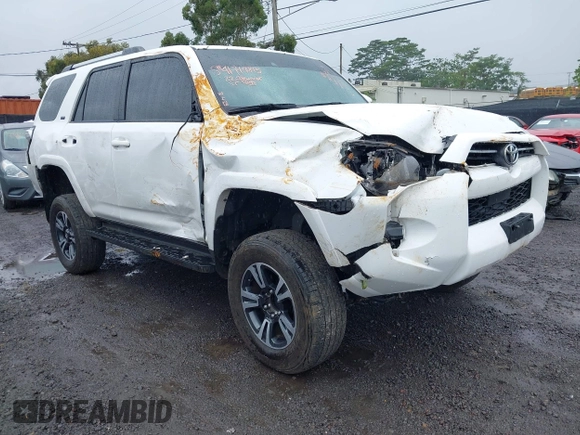 2022 Toyota 4Runner SR5 with VIN JTEMU5JR3N5987585, listed as a IAAI auction lot 41714815 with 38,874 mi miles and . Bid and sale history available at DreamBid. Image 1.